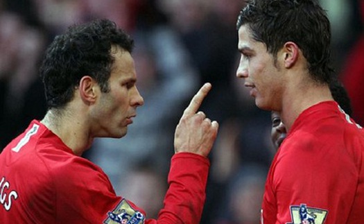 Ryan Giggs từng suýt đánh Cristiano Ronaldo vì... một chai Coca